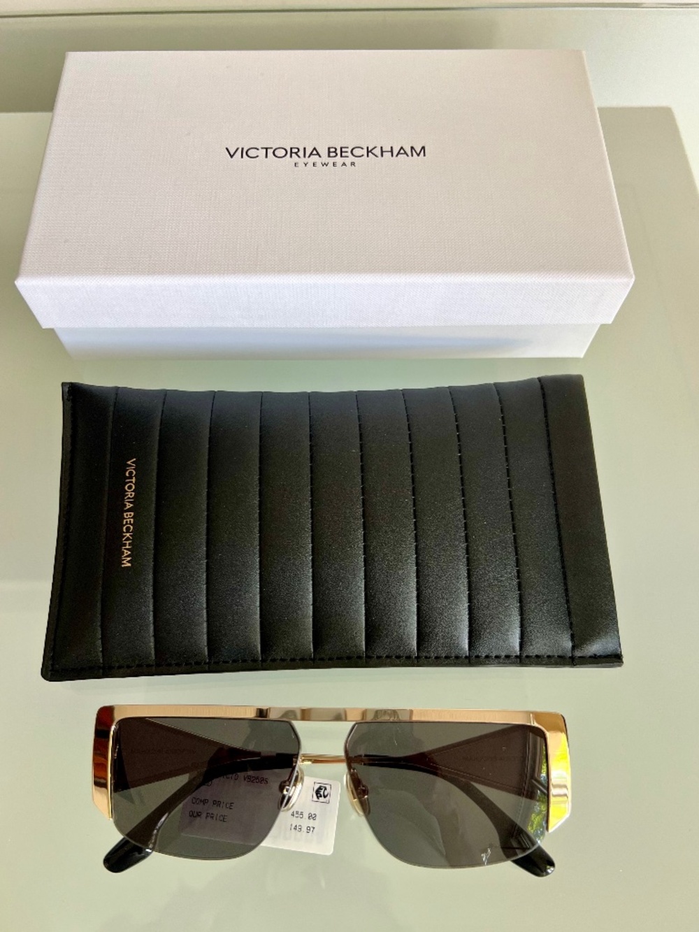 VICTORIA BECKHAM VB250S Gold Sunglasses